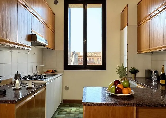 Grand Canal Panorama شقة